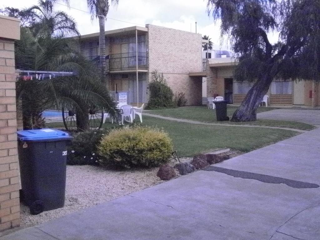 Karama Motor Inn Mildura Buitenkant foto